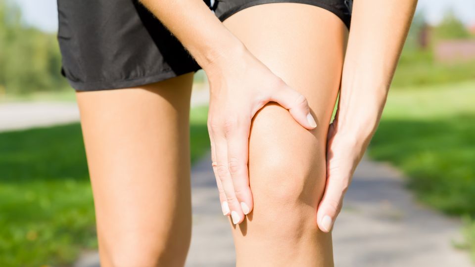 knee-pain-when-putting-weight-on-it-causes-how-to-relieve-pain